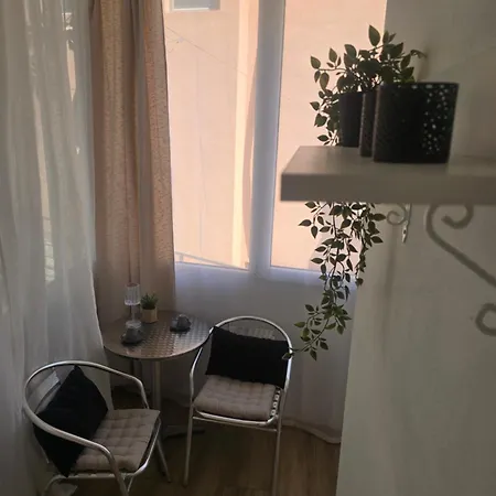 Luxury Centre Iva Апартамент *